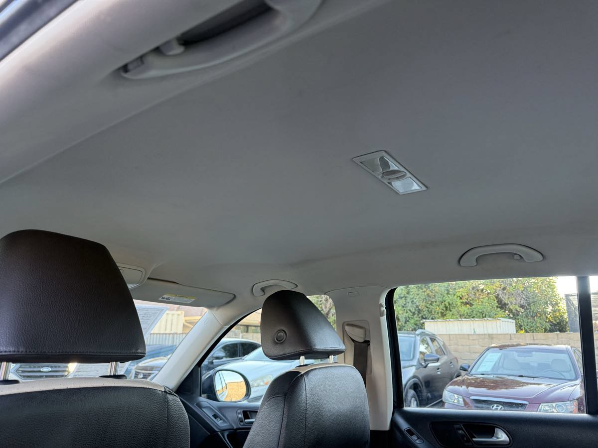 Used 2016 Volkswagen Tiguan S FWD image 23