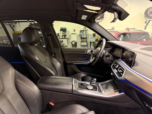 Used 2022 BMW X5 xDrive40i w/ M Sport Package AWD/4WD image 30