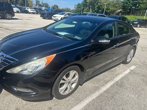 Used 2011 Hyundai Sonata Limited FWD image 2
