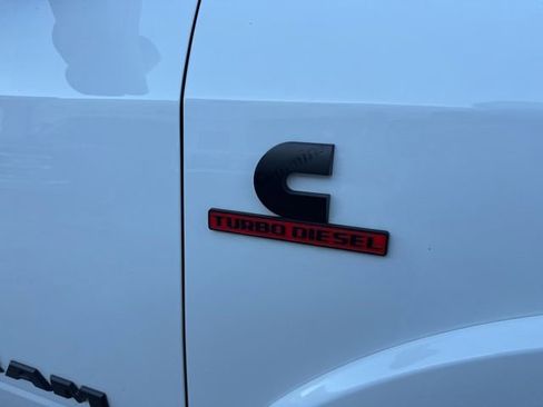 Used 2022 RAM 2500 Laramie AWD/4WD image 5