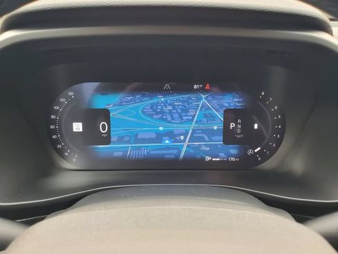 Certified 2026 Volvo XC40 B5 Core w/ Climate Package AWD/4WD image 17