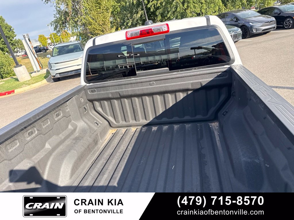 Used 2024 Chevrolet Colorado W/T w/ WT Convenience Package II RWD image 10