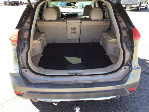 Used 2017 Nissan Rogue SL w/ SL Premium Package FWD image 21