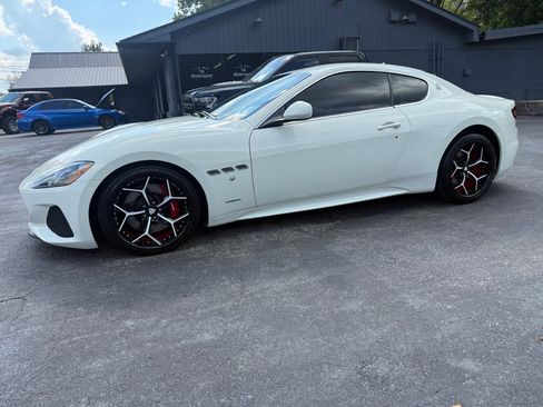 Used 2018 Maserati GranTurismo Sport RWD image 18