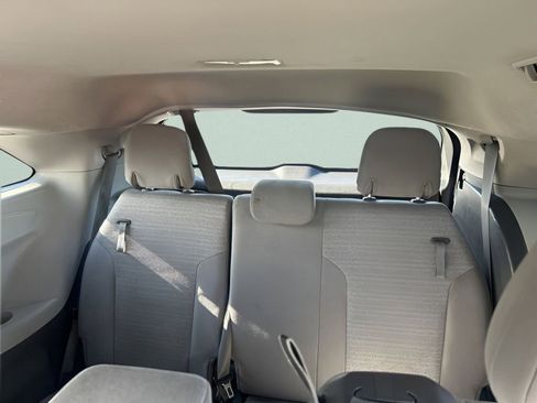 Used 2021 Toyota Sienna LE AWD/4WD image 19