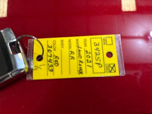 Used 2021 Land Rover Range Rover Velar R-Dynamic S image 29