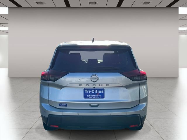 Used 2024 Nissan Rogue S FWD image 4