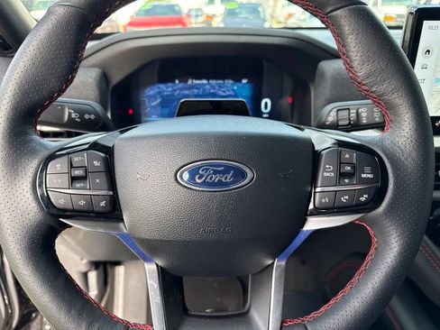 Used 2025 Ford Explorer ST-Line w/ Premium Package RWD image 2