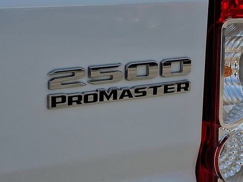 Used 2025 RAM ProMaster 2500 w/ Convenience Group FWD image 29