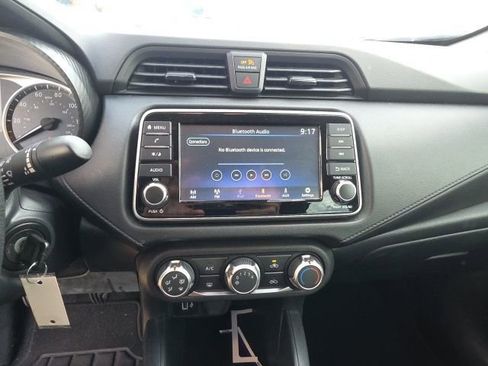 Used 2023 Nissan Versa S image 17