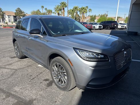 Used 2022 Lincoln Corsair AWD w/ Equipment Group 101A image 3