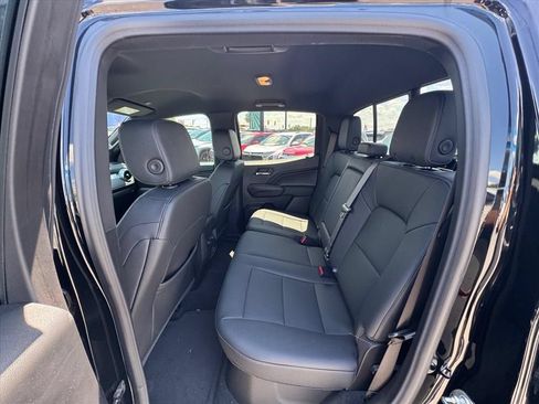 Used 2024 Chevrolet Colorado LT w/ LT Convenience Package III RWD image 12