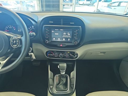 Used 2021 Kia Soul LX image 20