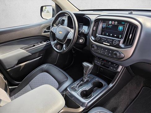 Used 2015 Chevrolet Colorado Z71 AWD/4WD image 10