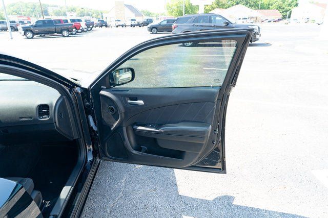 Used 2023 Dodge Charger SXT w/ Blacktop Special Edition AWD/4WD image 16