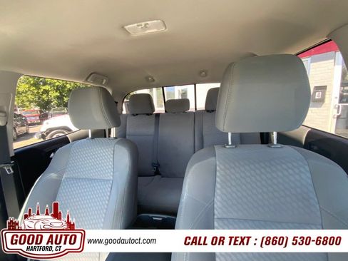 Used 2020 Toyota Tacoma SR5 AWD/4WD image 19