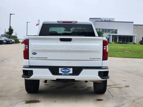 Used 2025 Chevrolet Silverado 1500 Custom RWD image 6