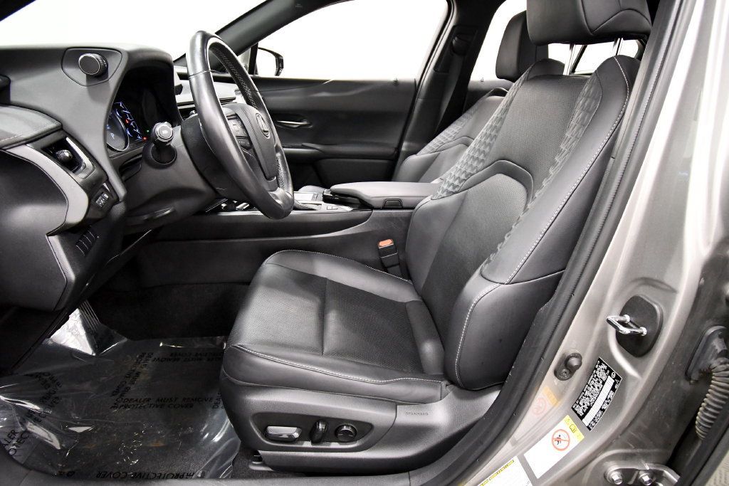 Used 2019 Lexus UX 250h w/ Premium Package AWD/4WD image 13