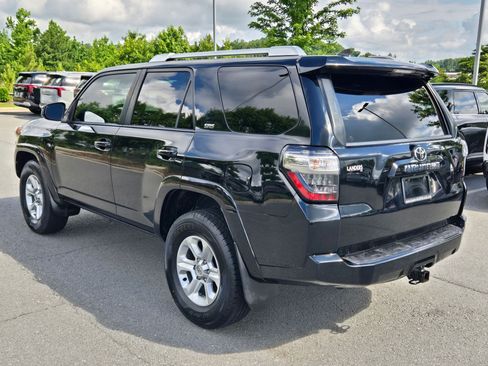 Used 2018 Toyota 4Runner SR5 RWD image 5