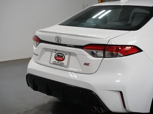 Used 2024 Toyota Corolla SE FWD image 9