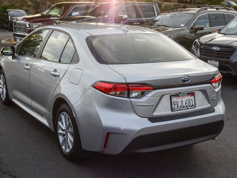 Certified 2025 Toyota Corolla LE w/ LE Premium Package image 6