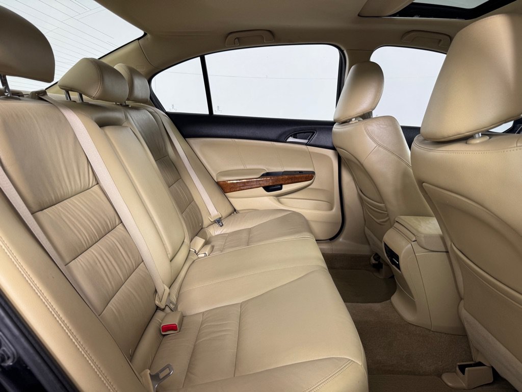 Used 2011 Honda Accord EX-L image 22