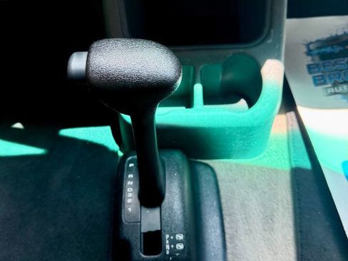 Used 2003 Volkswagen Eurovan MV image 16