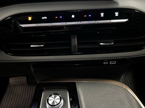 New 2026 Buick Enclave Avenir w/ Super Cruise Package AWD/4WD image 23