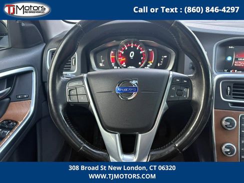 Used 2016 Volvo S60 T5 Premier image 17