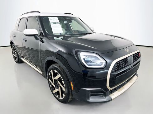 Certified 2025 MINI Cooper Countryman S w/ Comfort Package Max image 3