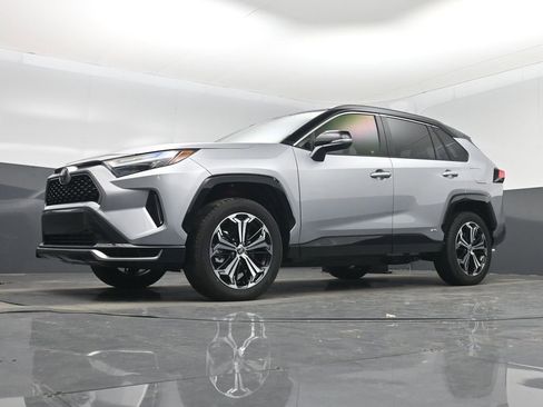 Used 2025 Toyota RAV4 XSE image 42