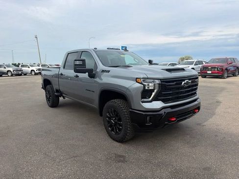 New 2026 Chevrolet Silverado 3500 LT w/ Trail Boss Package AWD/4WD image 4