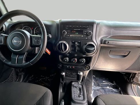 Used 2016 Jeep Wrangler Sport w/ Quick Order Package 24S AWD/4WD image 15