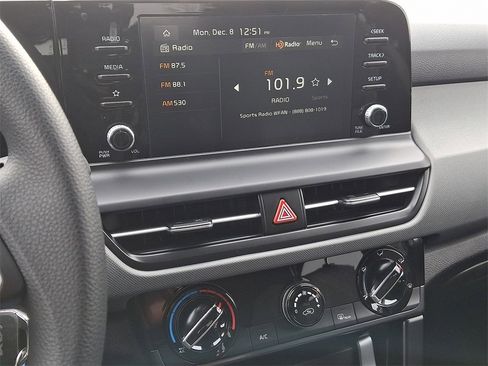 New 2026 Kia Seltos LX image 8