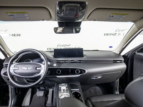 Used 2025 Genesis GV70 2.5T AWD/4WD image 22