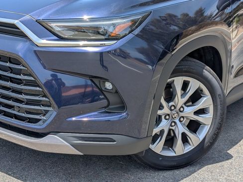 Used 2026 Toyota Grand Highlander AWD image 11