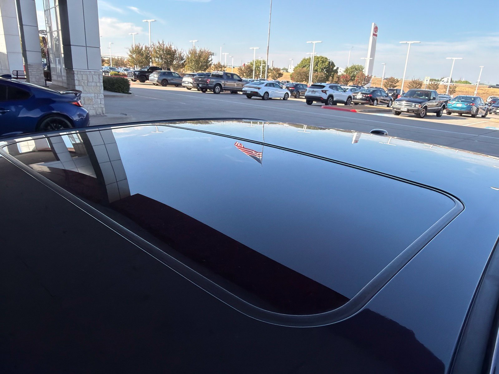 Used 2017 Toyota Camry XSE FWD image 5
