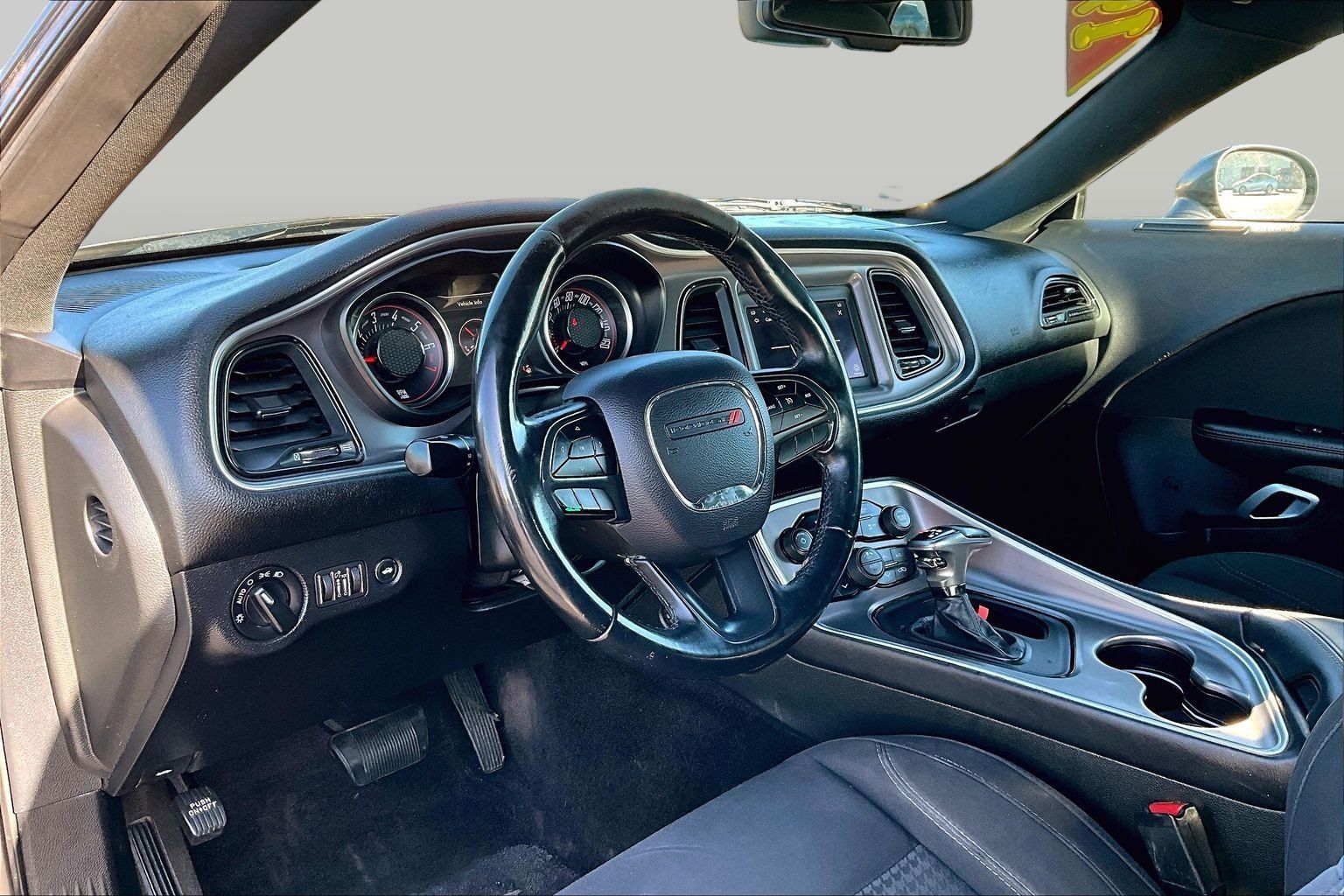Used 2019 Dodge Challenger SXT RWD image 12