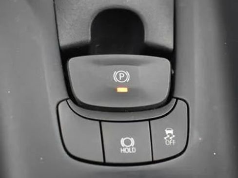 Used 2020 Toyota C-HR LE FWD image 32