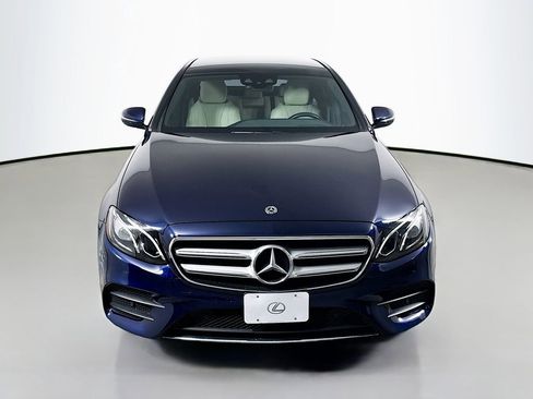 Used 2020 Mercedes-Benz E 350 Sedan image 2