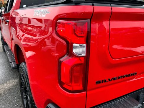 Used 2022 Chevrolet Silverado 1500 LT Trail Boss w/ Convenience Package II image 27