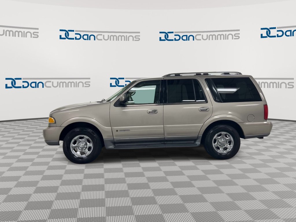 Used 2001 Lincoln Navigator 4WD image 5