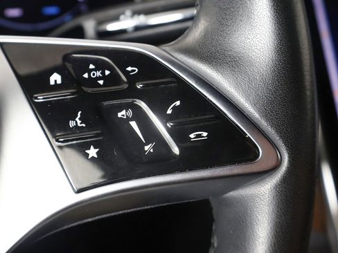 Used 2025 Mercedes-Benz GLC 300 4MATIC image 43