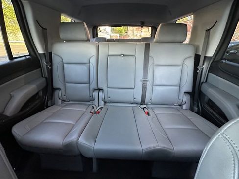 Used 2018 Chevrolet Tahoe LT image 30