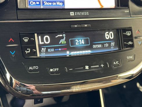 Used 2014 Toyota Avalon Limited FWD image 20