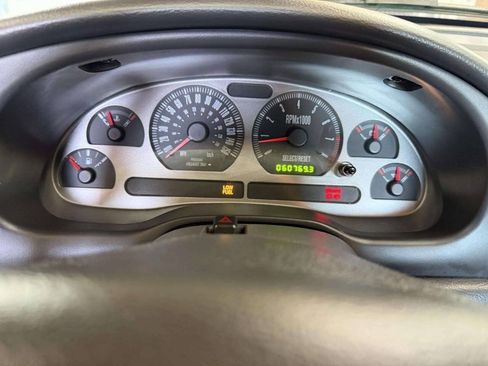Used 2003 Ford Mustang Mach 1 RWD image 14