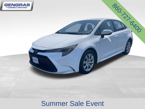 Used 2024 Toyota Corolla LE FWD image 4