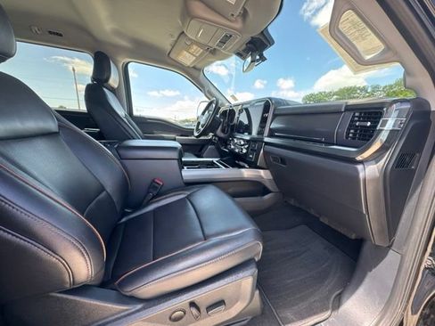 Used 2025 Ford F250 Lariat AWD/4WD image 24