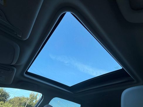 Used 2023 Subaru Forester Limited image 28