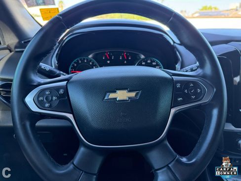 Used 2023 Chevrolet Traverse LT image 24